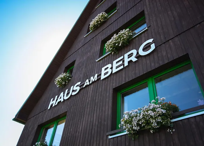 Haus am Berg - Pension direkt am Skihang Oberwiesenthal